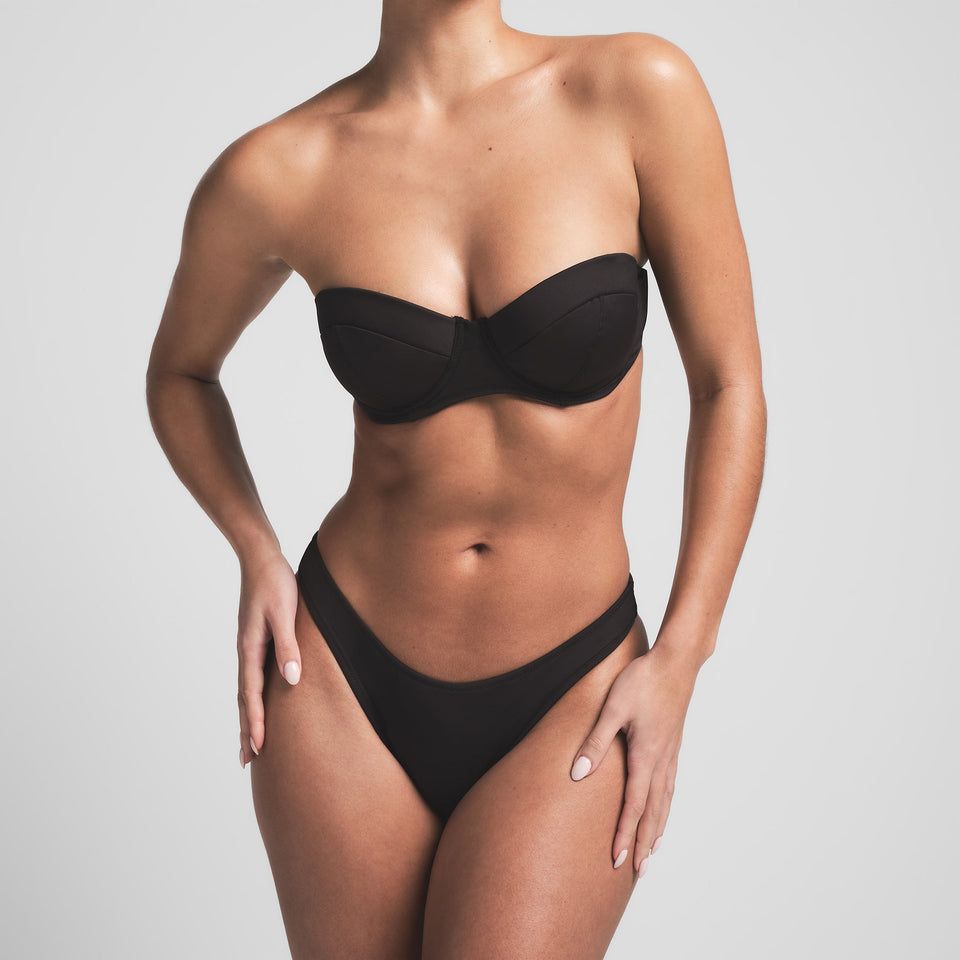 SIGNATURE SWIM DIPPED BIKINI BOTTOM | ONYX