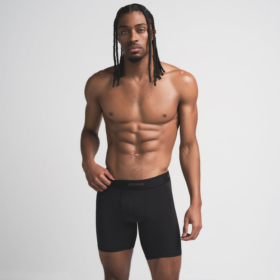 SKIMS SPORT MENS 7" BOXER BRIEF | OBSIDIAN