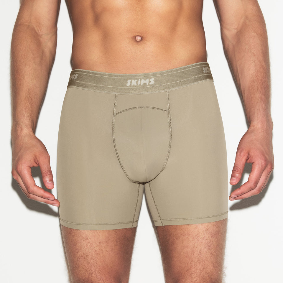 SKIMS SPORT MENS 5" BOXER BRIEF | DUNE