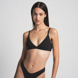 FITS EVERYBODY TRIANGLE BRALETTE | ONYX