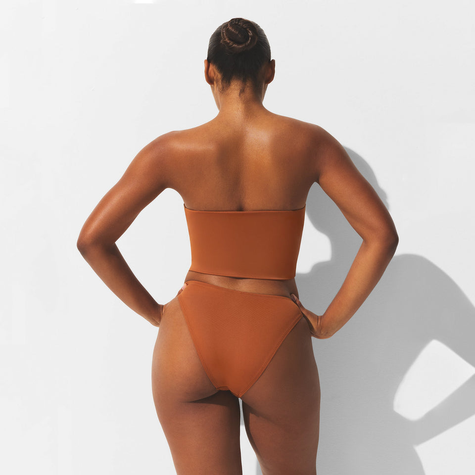 ICONIC SWIM CONVERTIBLE BANDEAU BIKINI TOP | BRONZE