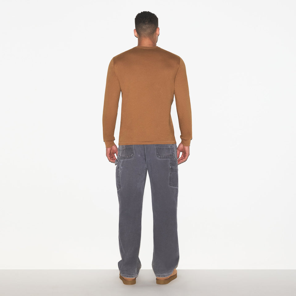 SKIMS COTTON MENS CLASSIC LONG SLEEVE T-SHIRT | RUSSET