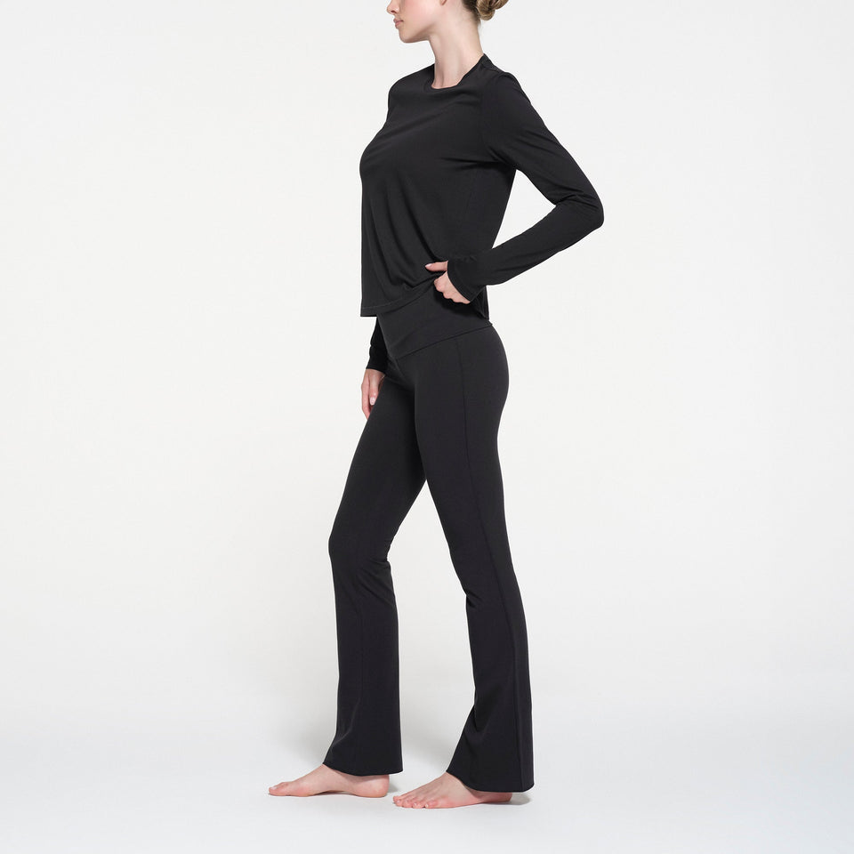 RELAXED TEES LONG SLEEVE T-SHIRT | ONYX