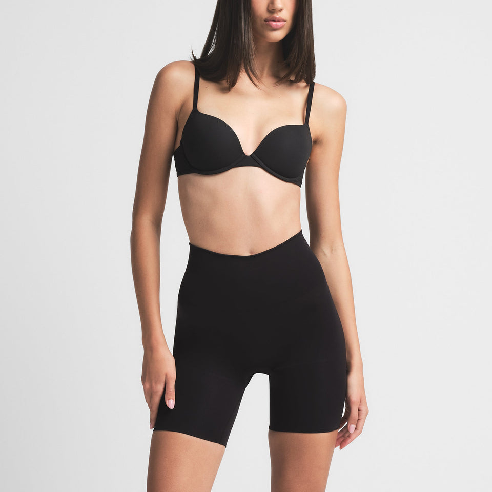SEAMLESS SCULPT BUTT LIFTING SHORT | ONYX