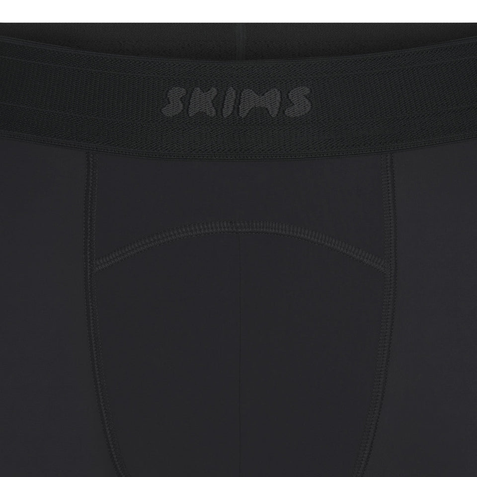 SKIMS SPORT MENS 5" BOXER BRIEF | OBSIDIAN