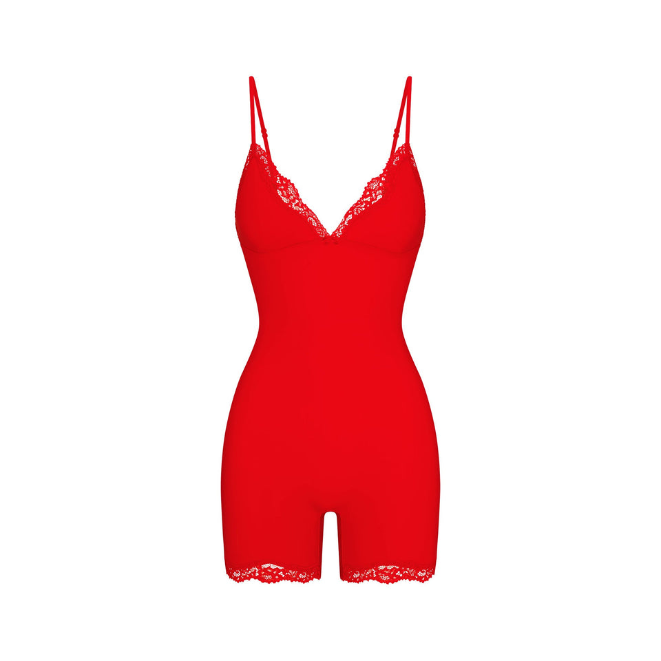 FITS EVERYBODY LACE TRIANGLE ONESIE | CAYENNE
