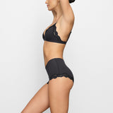FITS EVERYBODY LACE BOY SHORT | ONYX