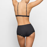 FITS EVERYBODY LACE BOY SHORT | ONYX