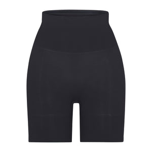 SEAMLESS SCULPT BUTT LIFTING SHORT | ONYX
